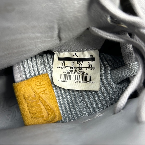 Nike Air Jordan 1 Retro High Flyknit “Wolf Grey” 2023 - Picture 6 of 8